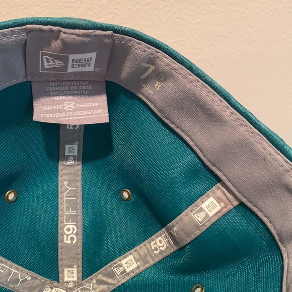 Miami Dolphin Hat 7 3/8 size - Picture 4 of 4